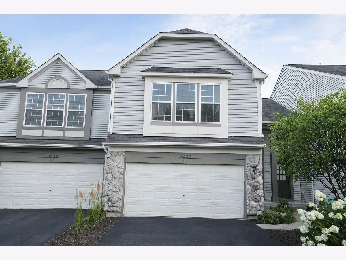  For Rent Aurora Illinois, 3224 Bromley