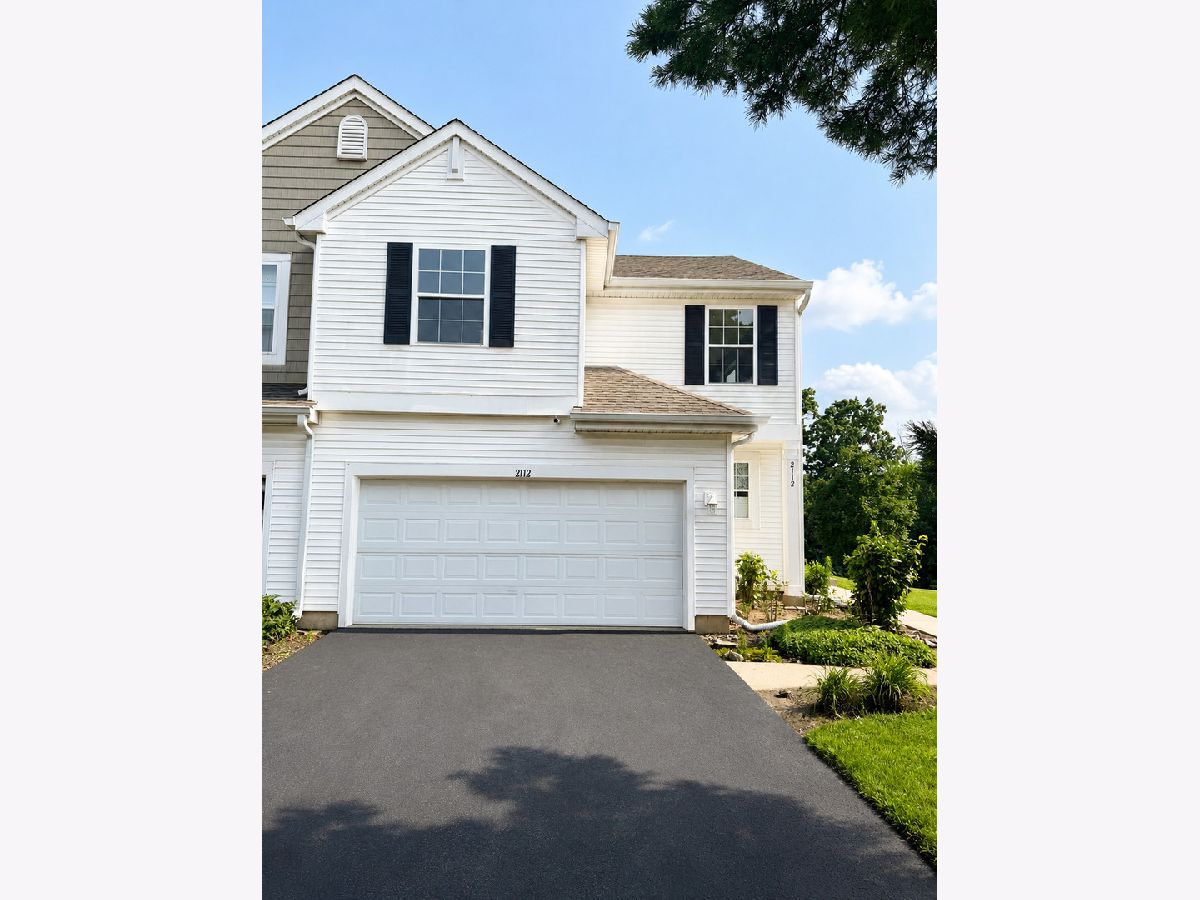  For Sale Carpentersville Illinois, 2112 Orchard Lane