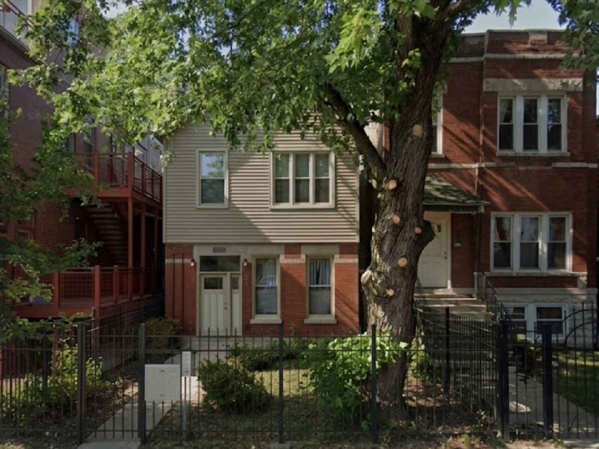 Condominiums & Homes For Rent Tri-taylor Chicago Illinois, 2452 Arthington