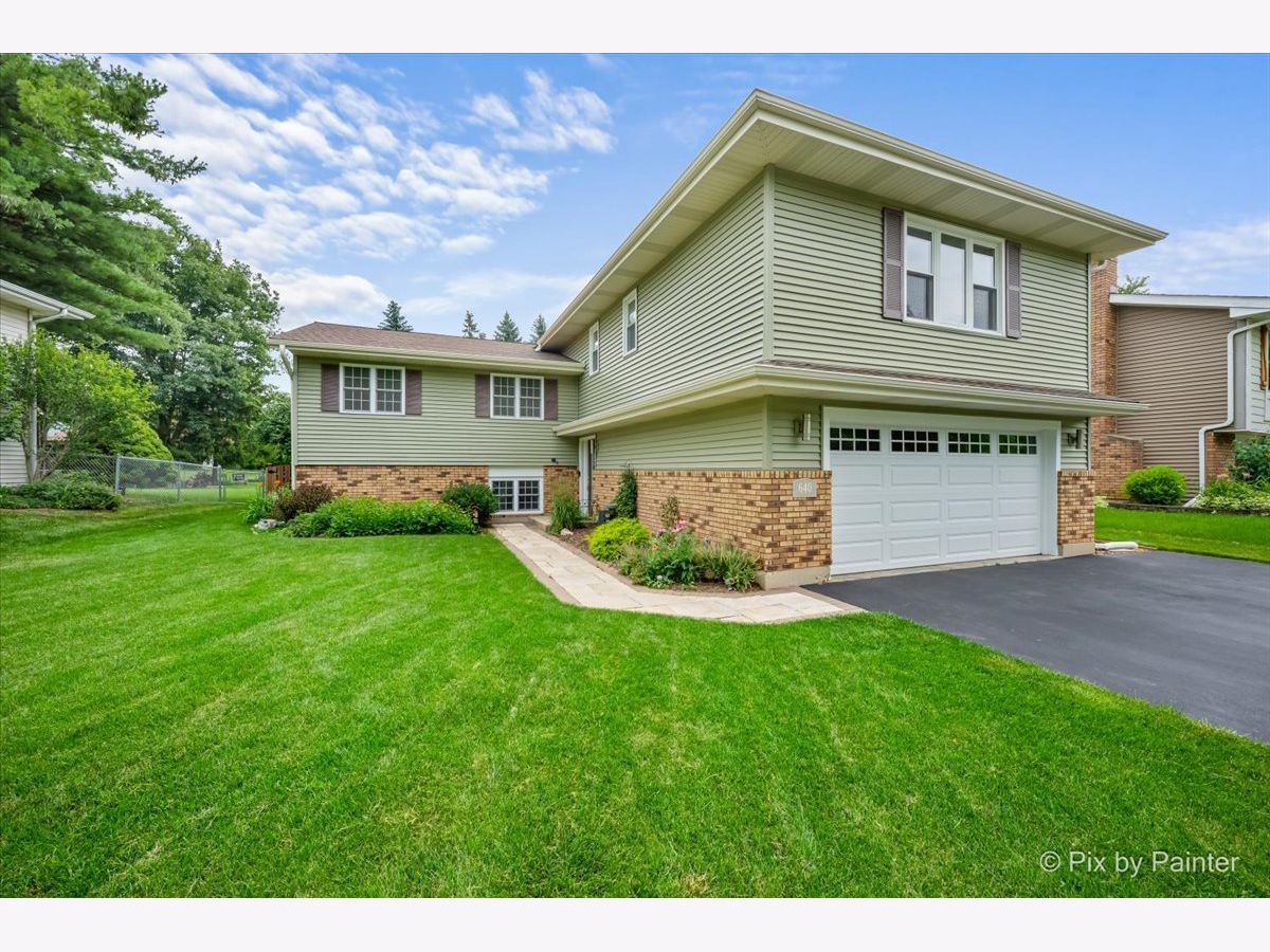  For Sale Algonquin Illinois, 640 Ash Street