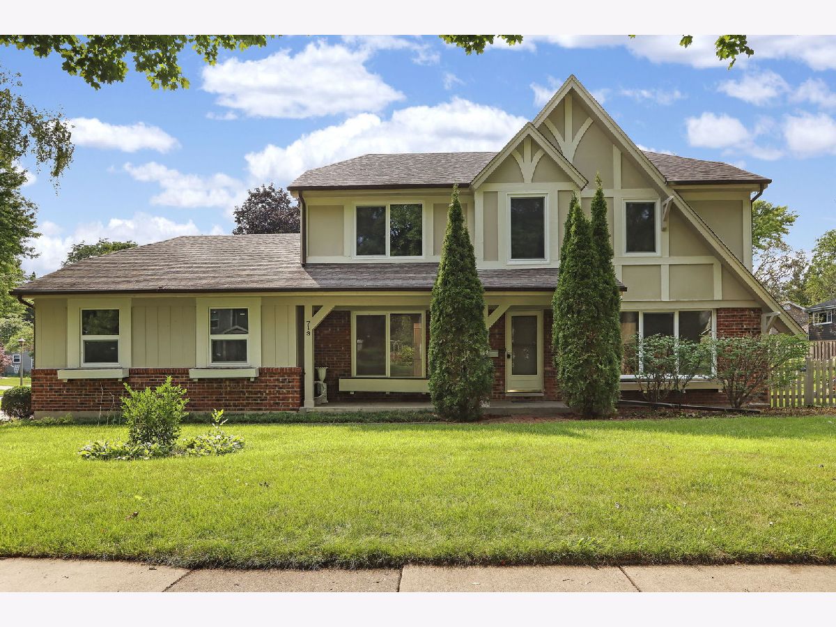  For Sale Libertyville Illinois, 713 Dawes Street