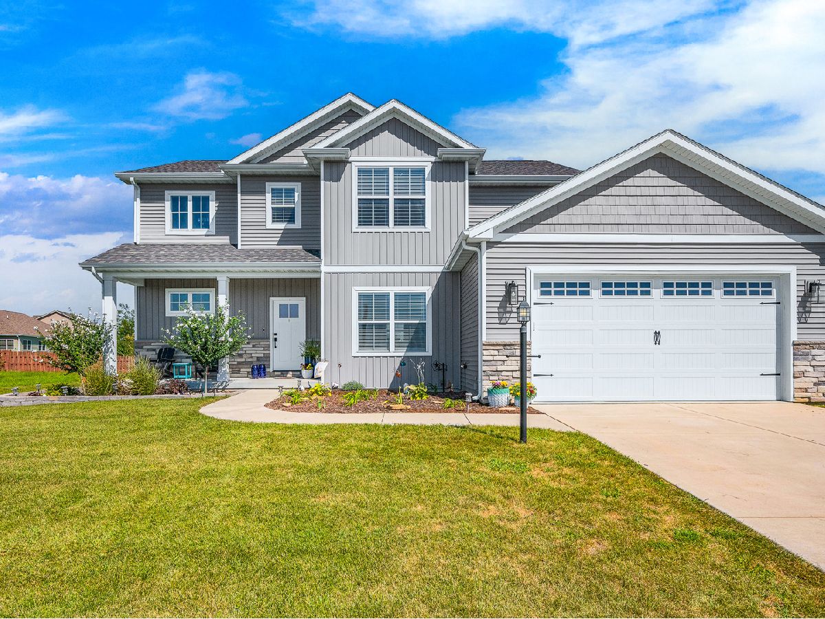  For Sale Heyworth Illinois, 520 Prairie Meadows Drive
