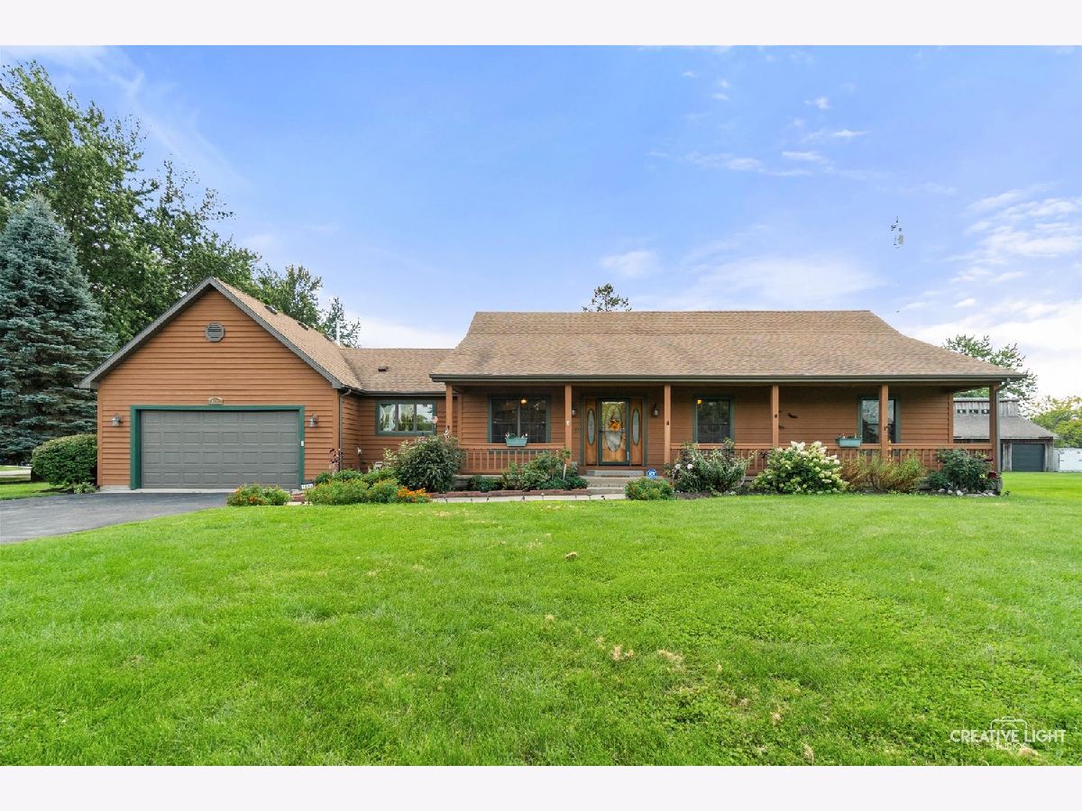  For Sale Lake Holiday Illinois, 1684 Hilda Drive
