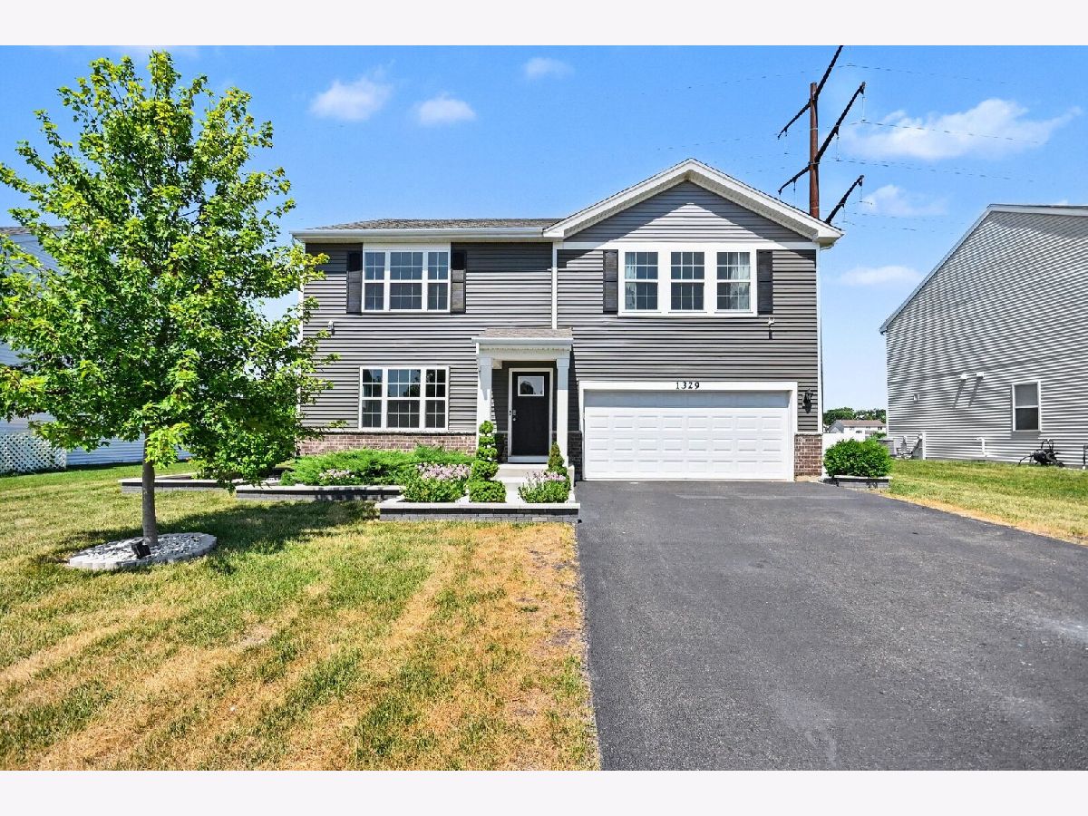  For Rent Joliet Illinois, 1329 Prairie Creek