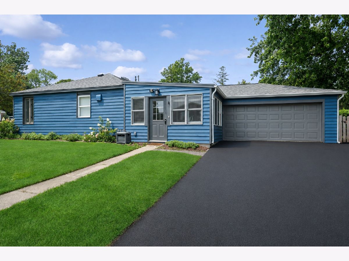  For Sale Libertyville Illinois, 648 Rockland Road