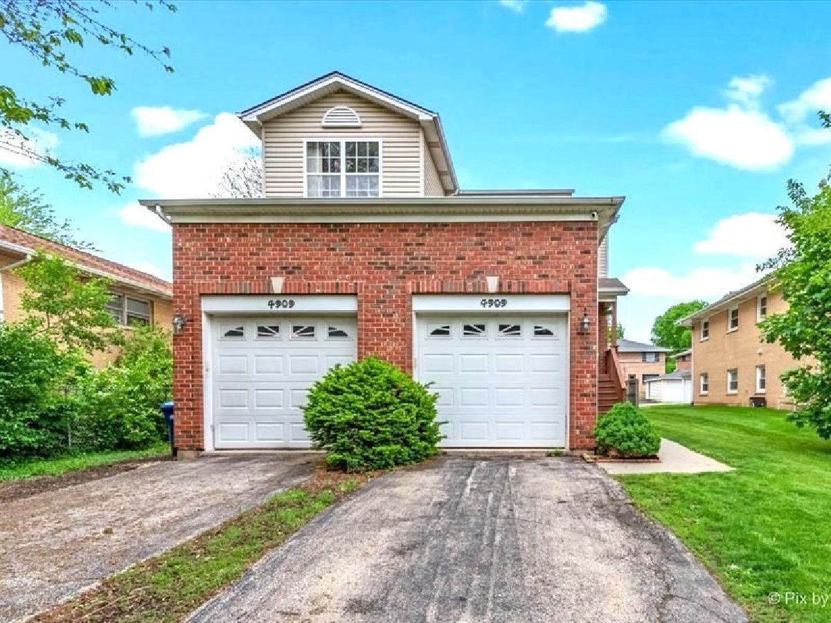  Rented Lisle Illinois, 4909 Spencer