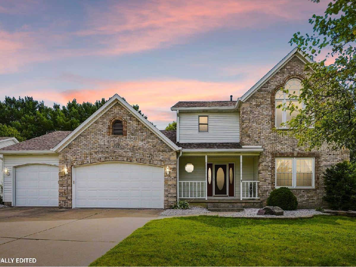 Homes Sold Oak Brook Davenport Iowa, 1421 60th
