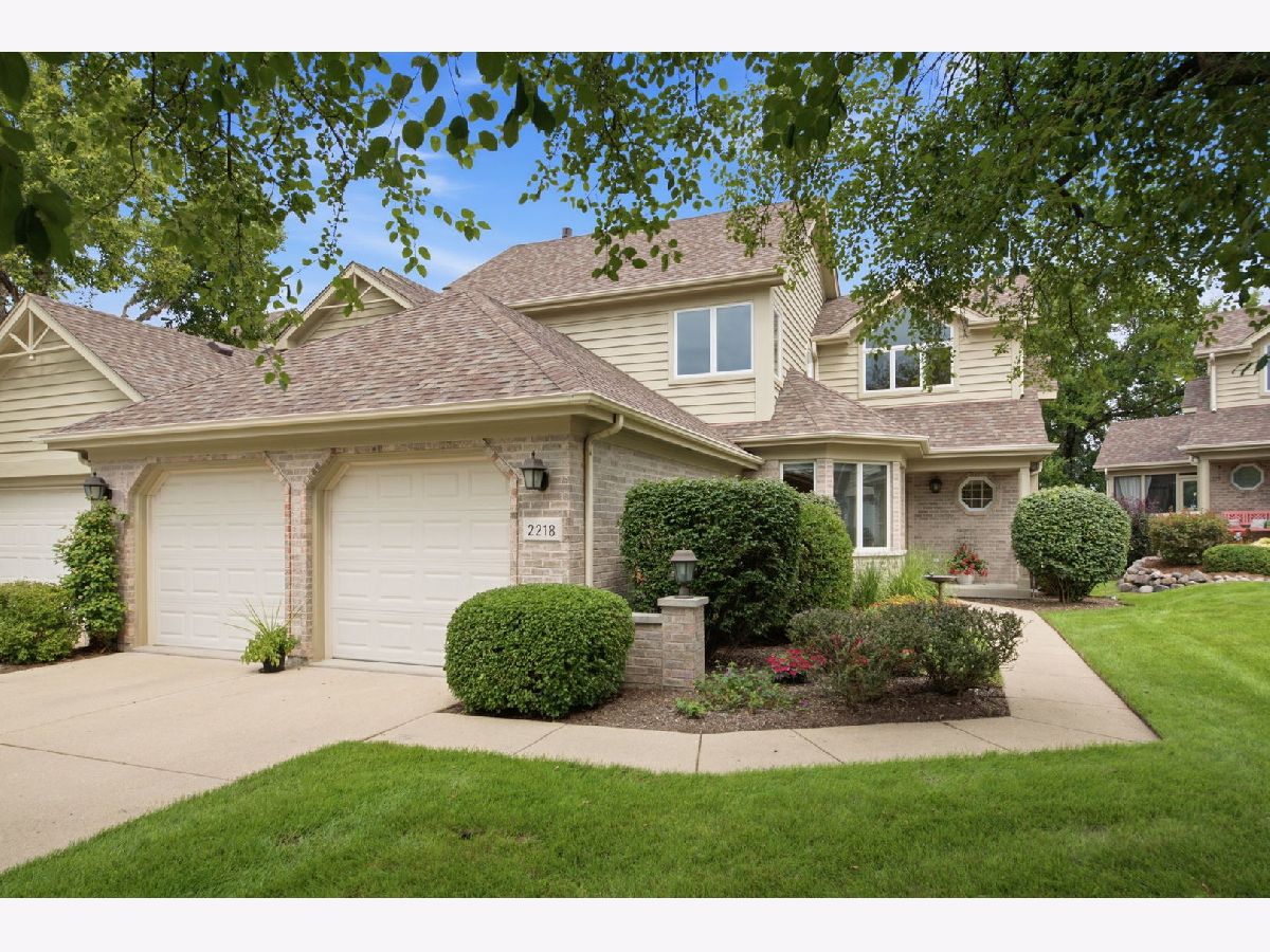  For Sale Downers Grove Illinois, 2218 Tamarack Drive
