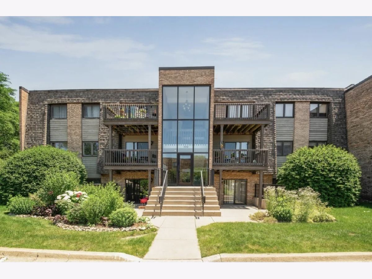 Condominiums For Rent Drake Terrace Wheaton Illinois