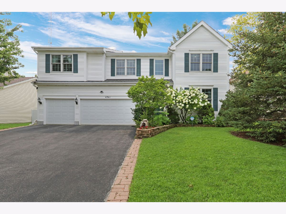  For Sale Libertyville Illinois, 4541 Westchester Lane