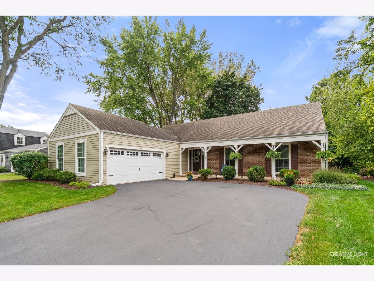 Homes & Condos & Townhomes For Sale Hunters Woods St Charles Illinois, 215 Chasse Circle
