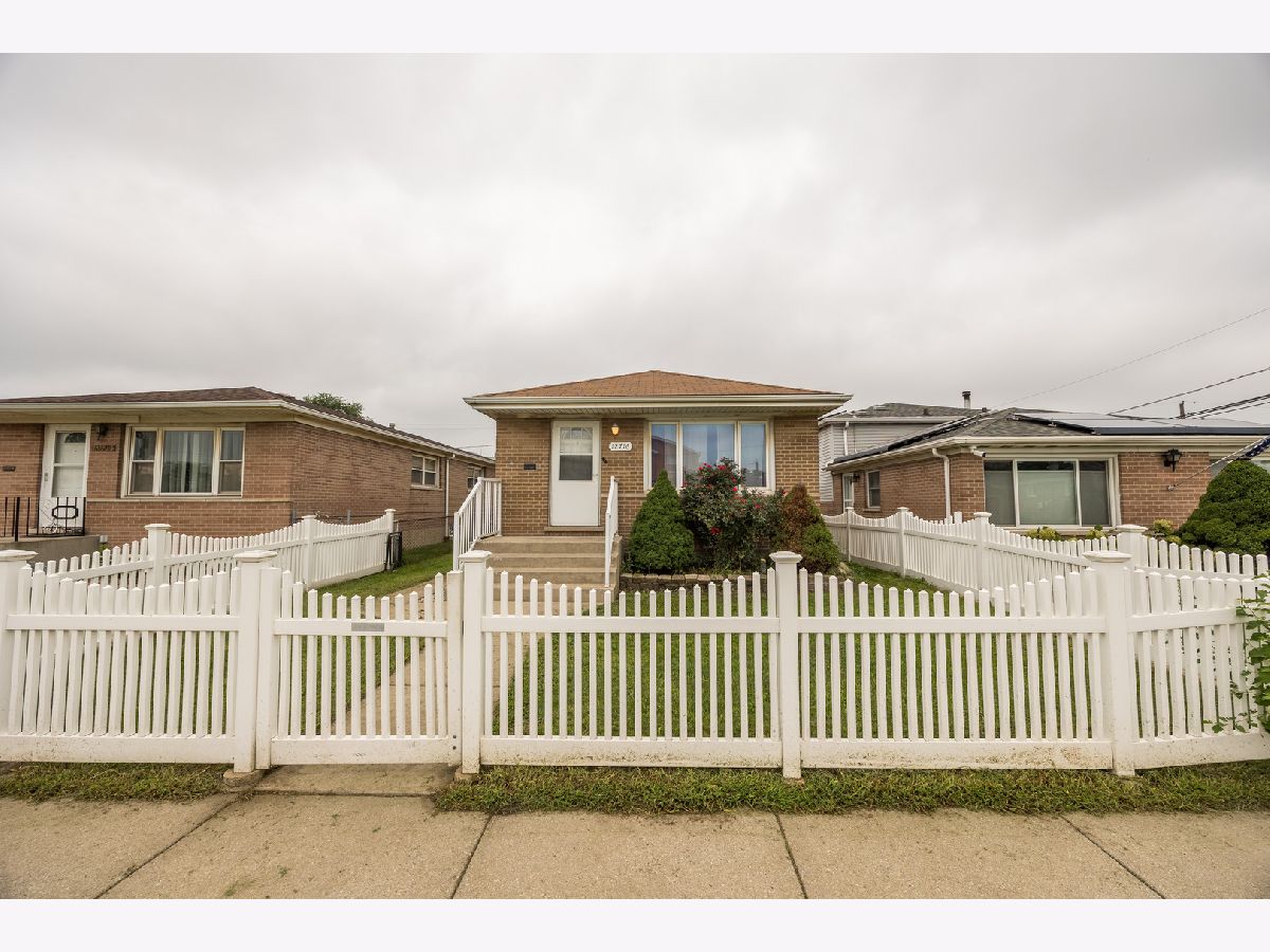  For Sale Chicago Illinois, 12716 Saginaw Avenue