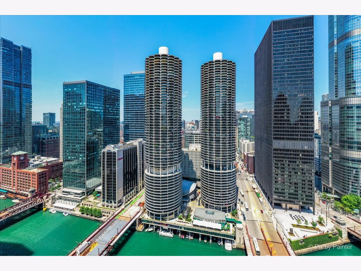  Rented Chicago Illinois, 300 State
