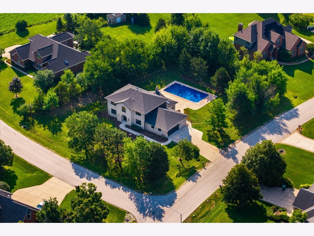  For Sale Lemont Illinois, 13136 Fox Hill Court