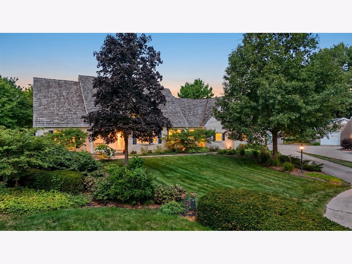 Homes For Sale Devonshire South Champaign Illinois, 2613 Nottingham Court