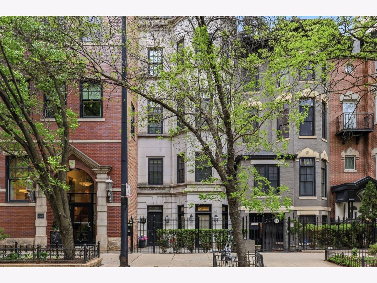  Rented Chicago Illinois, 22 Division