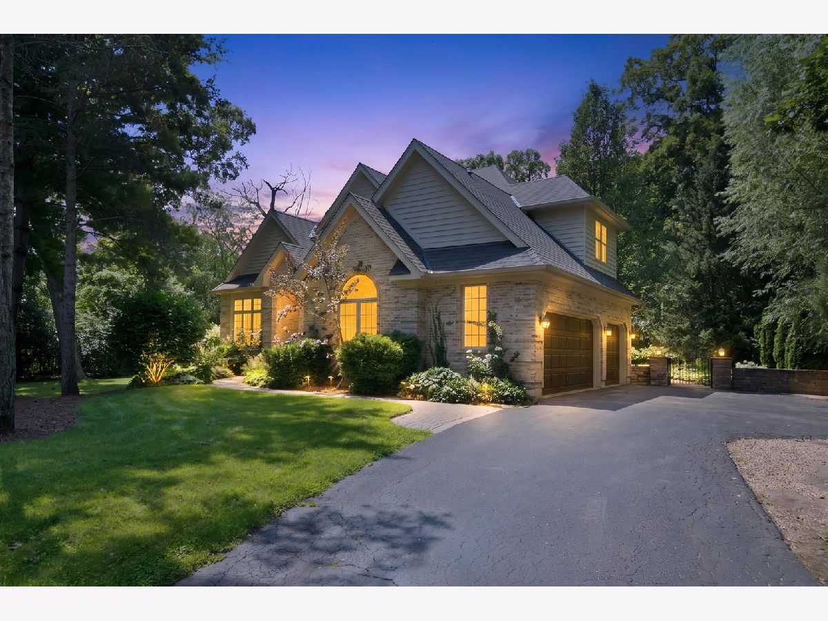 Homes For Sale Emerald Ridge Lindenhurst Illinois, 2523 Forest Court