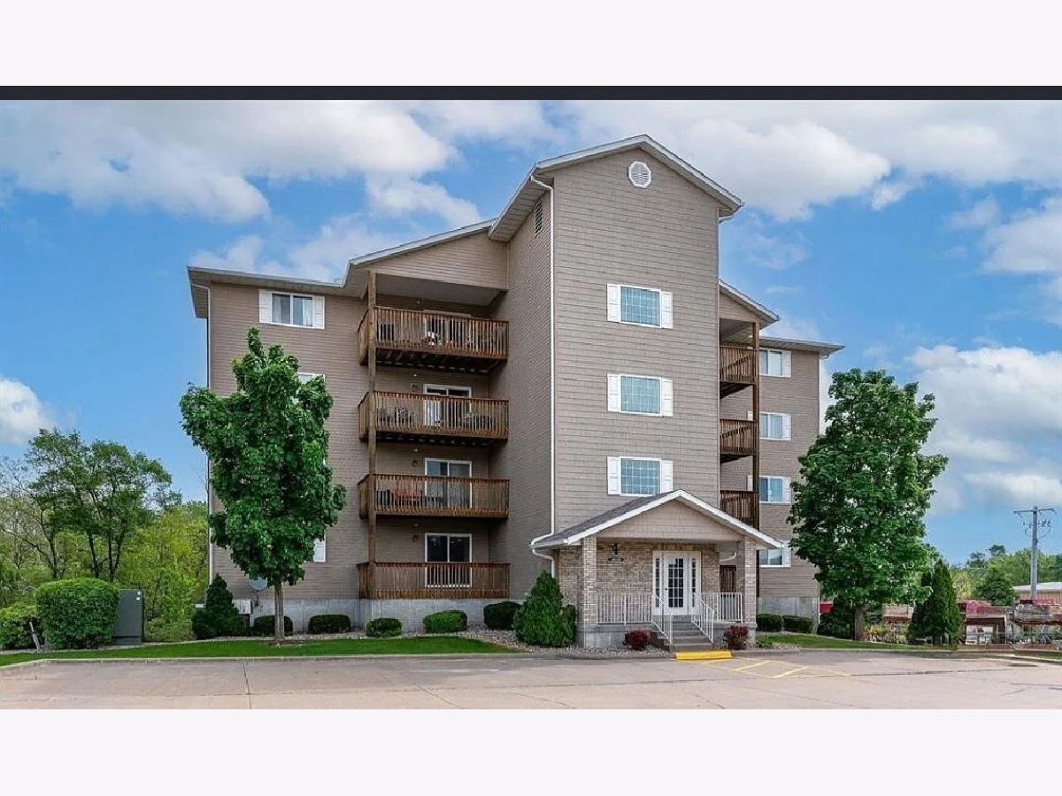  For Sale Bettendorf Iowa, 4109 Creek Hill Drive