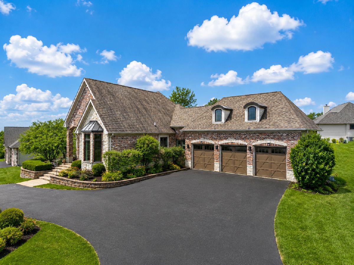  For Sale Roscoe Illinois, 13114 Deer Crossing