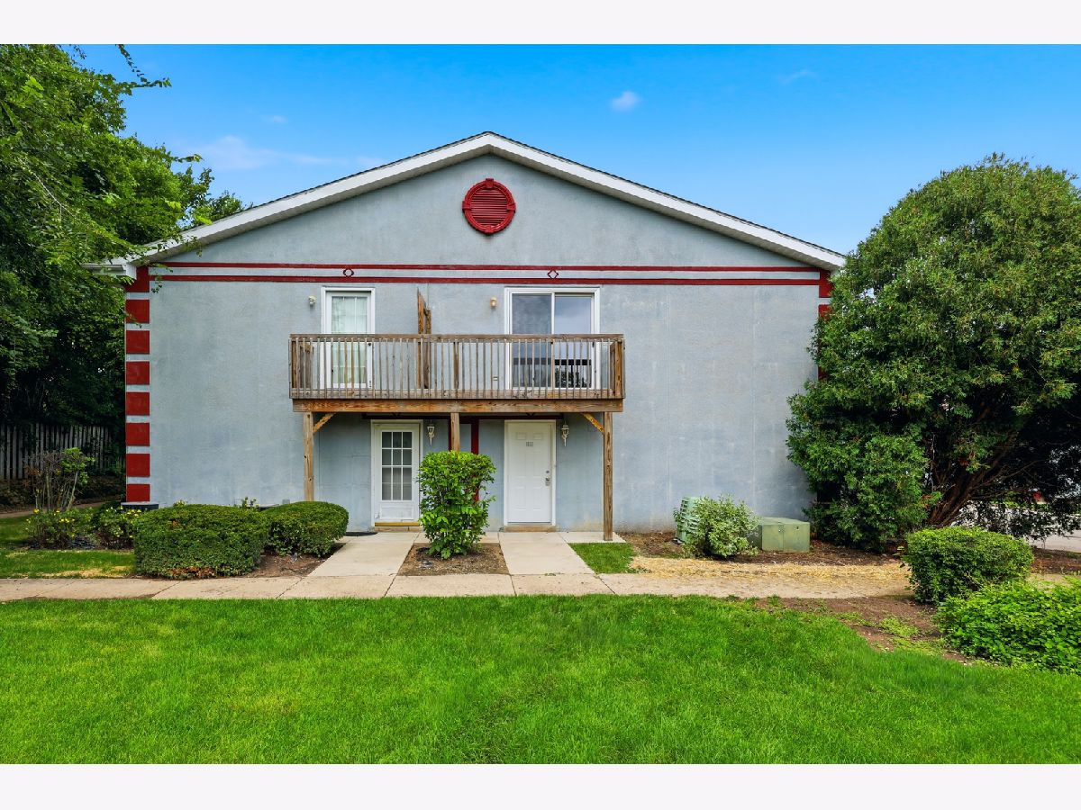 Condos & Townhomes & Homes For Sale Greenwood Place Woodstock Illinois, 1141 Greenwood Circle