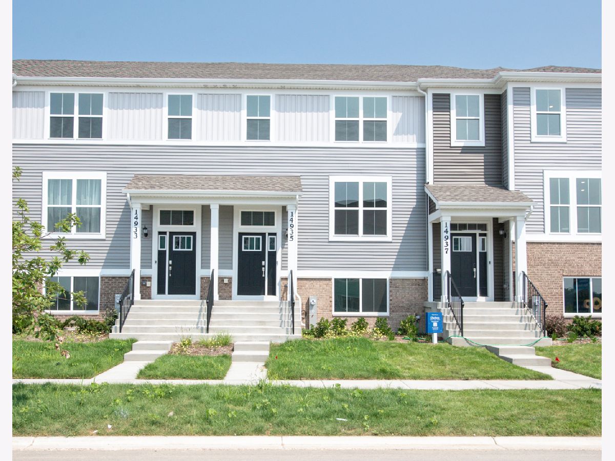 Homes & Condos & Townhomes For Rent Keller Farm Plainfield Illinois, 14935 Dyer
