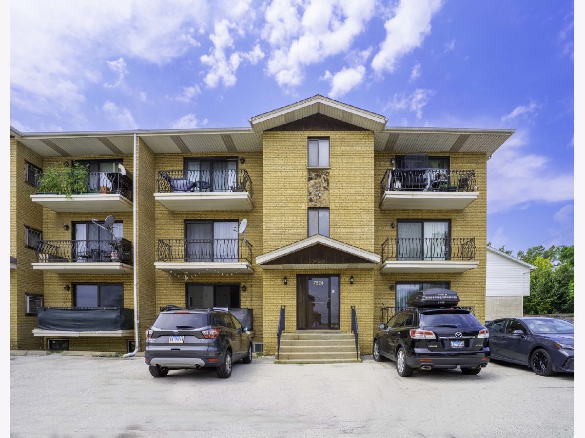  For Sale Bridgeview Illinois, 7824 87th Place