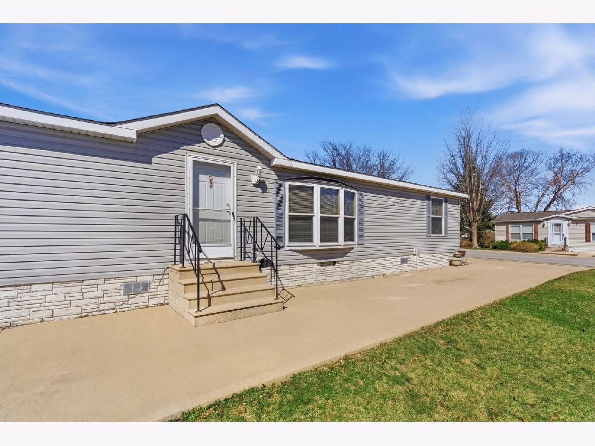  For Sale Belvidere Illinois, 2295 Iris Avenue