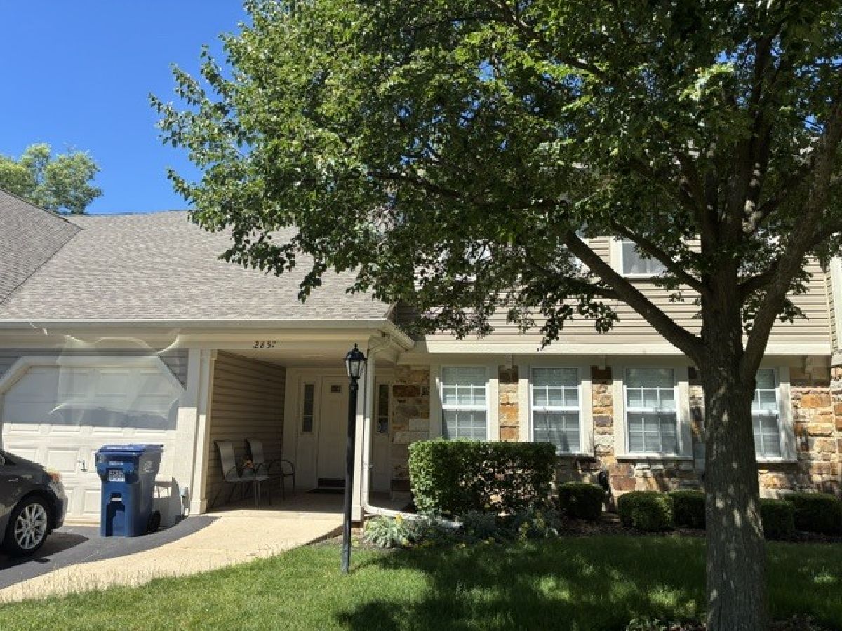 Townhomes & Condos Rented Towne Place West Schaumburg Illinois, 2857 Meadow