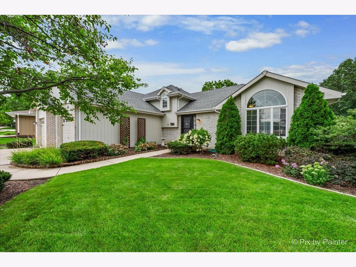  For Sale Shorewood Illinois, 708 Ravinia Drive