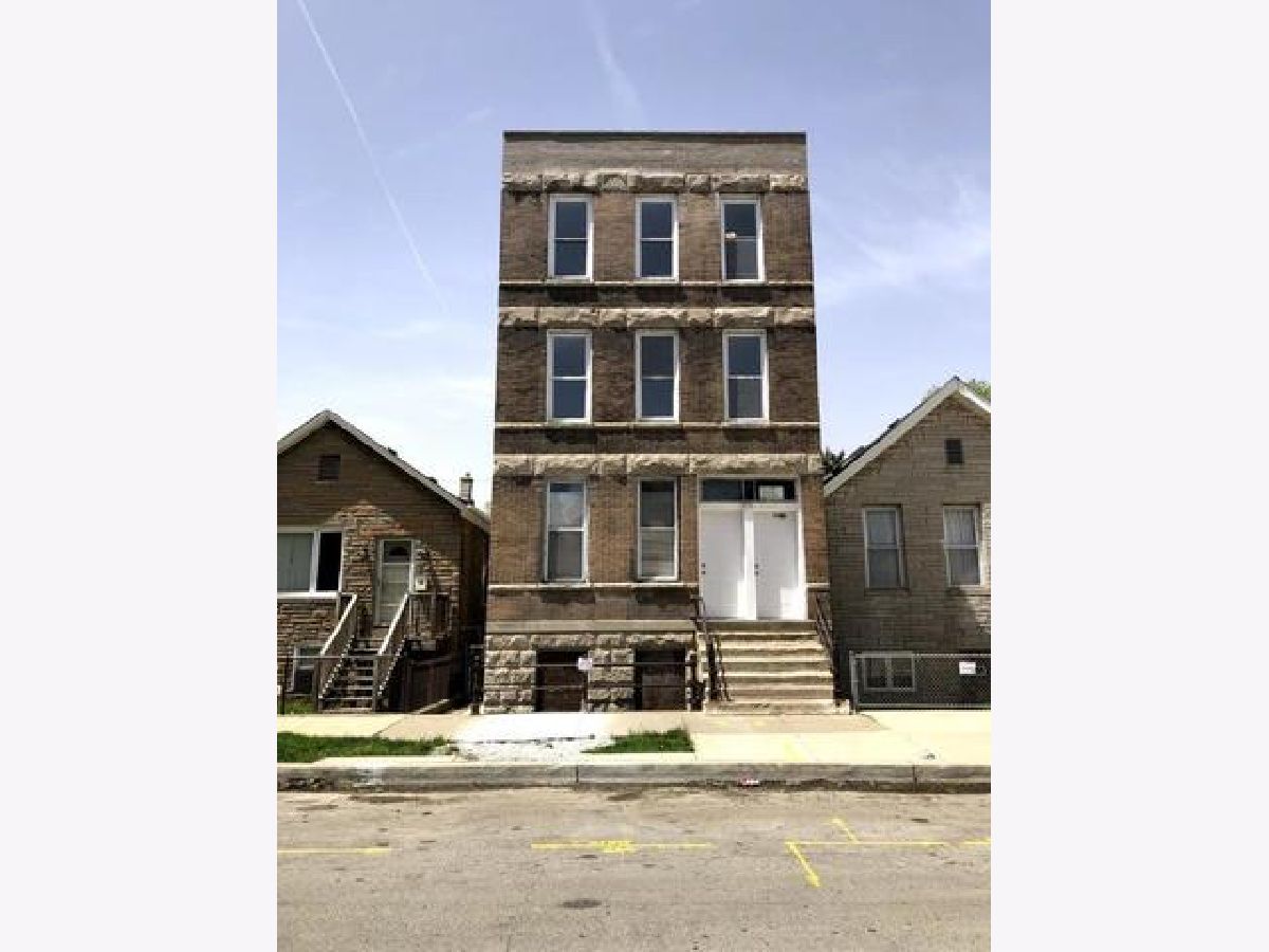  Rented Chicago Illinois, 3210 May