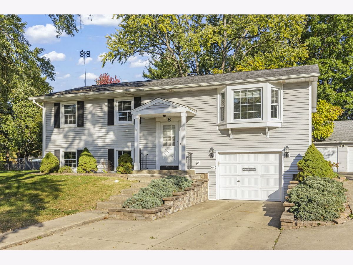 Homes & Townhomes For Sale Boulder Hill Montgomery Illinois, 8 Westleigh Court