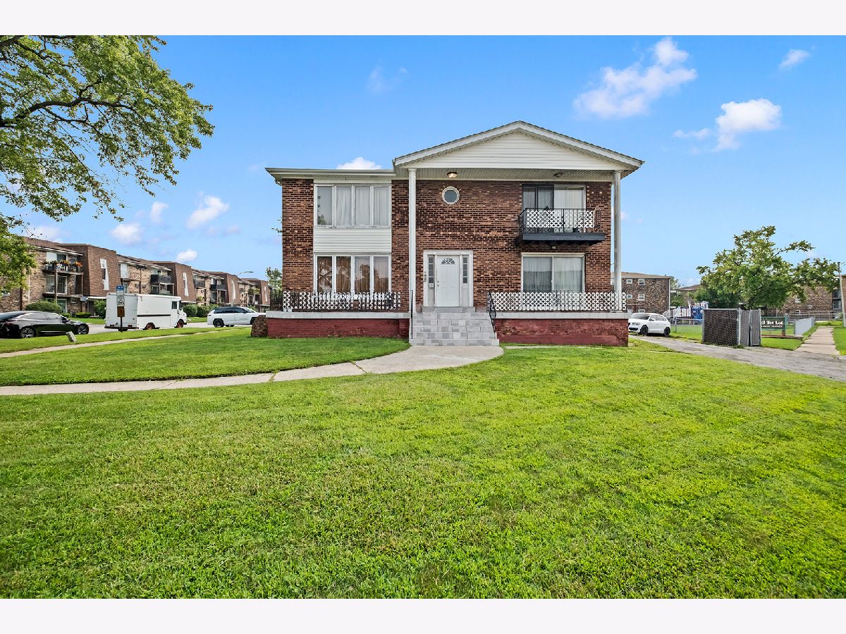  For Sale Chicago Ridge Illinois, 7139 99th Street