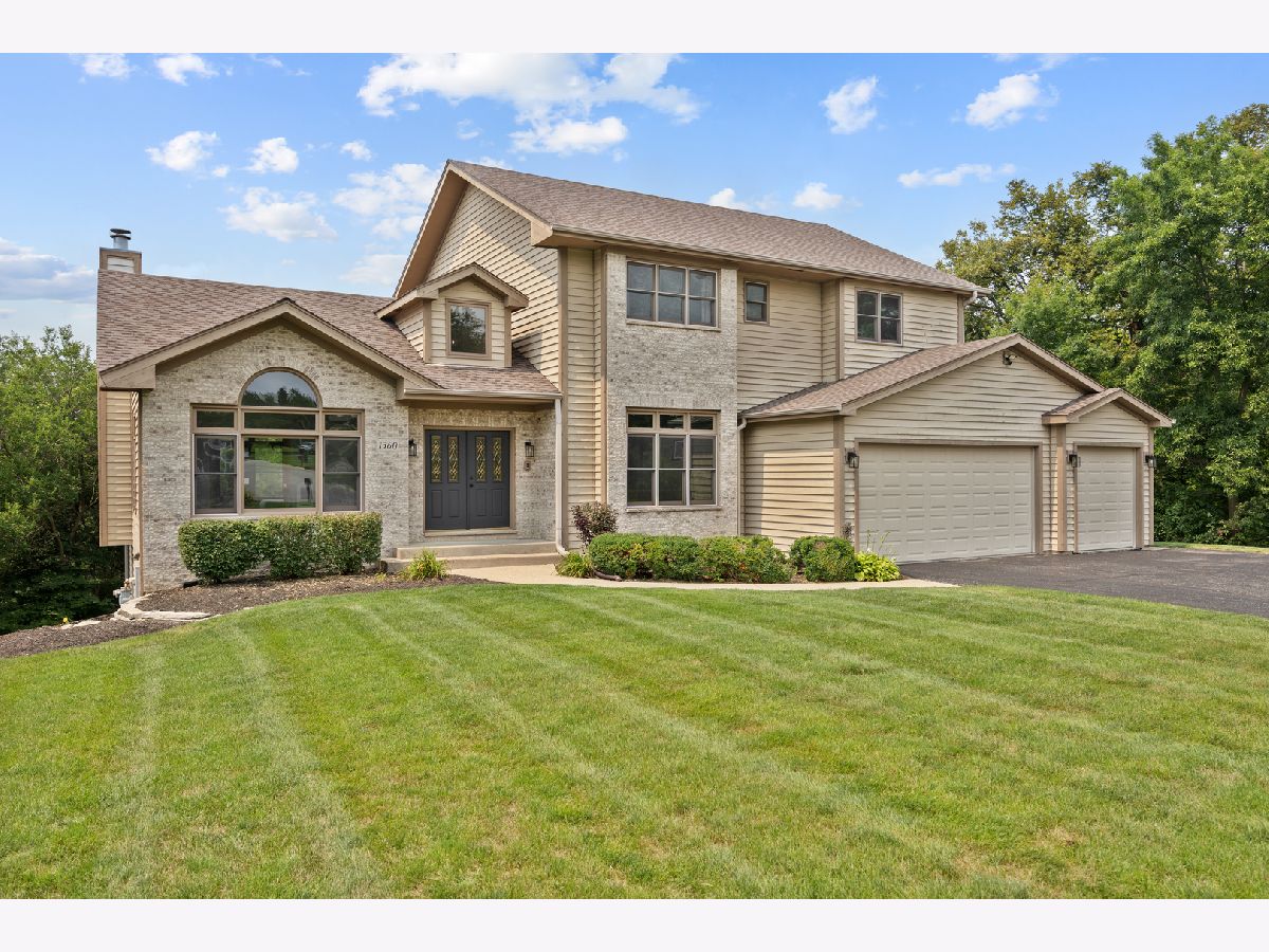 Homes For Sale Dominion Heights Woodstock Illinois, 1360 Infanta Court