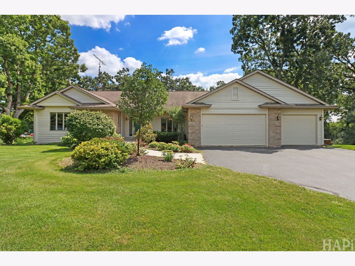 Homes For Sale River Park Mchenry Illinois, 2215 Elmkirk