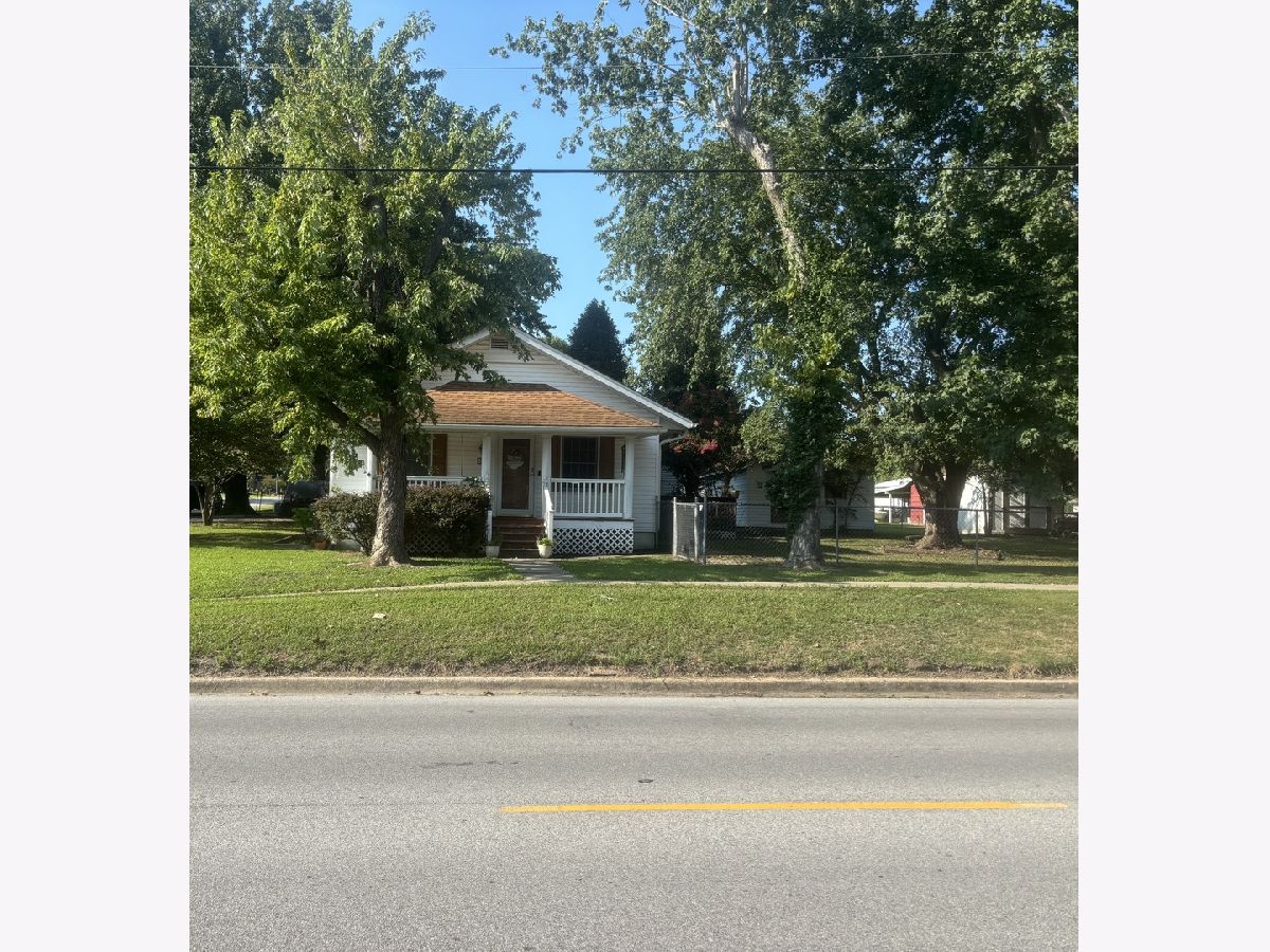  For Sale Desoto Illinois, 411 Lincoln Street