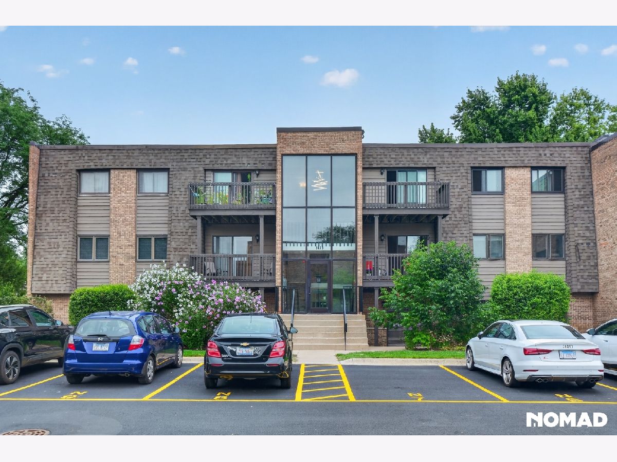 Condominiums For Rent Drake Terrace Wheaton Illinois, 1420 Stonebridge