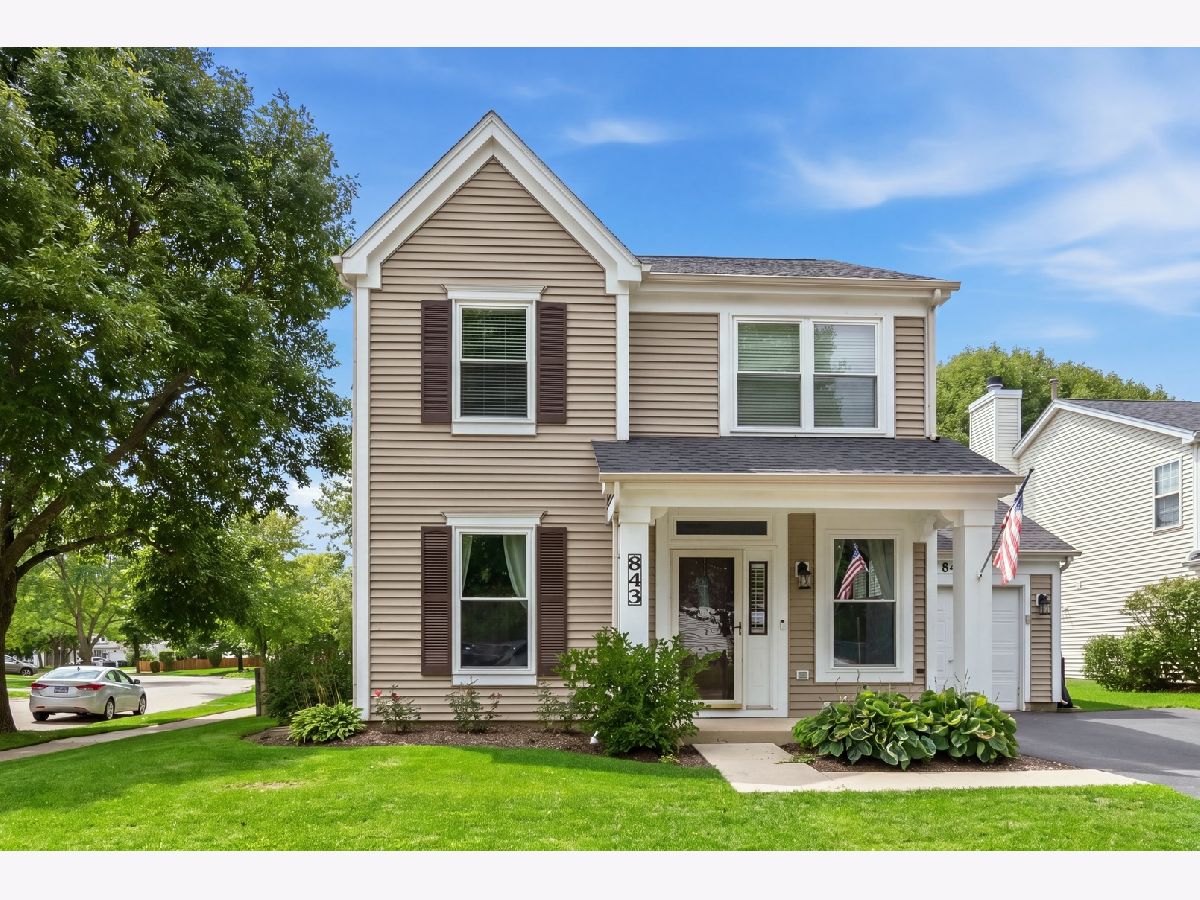 Townhomes & Homes Rented College Trail Grayslake Illinois, 843 Newbury