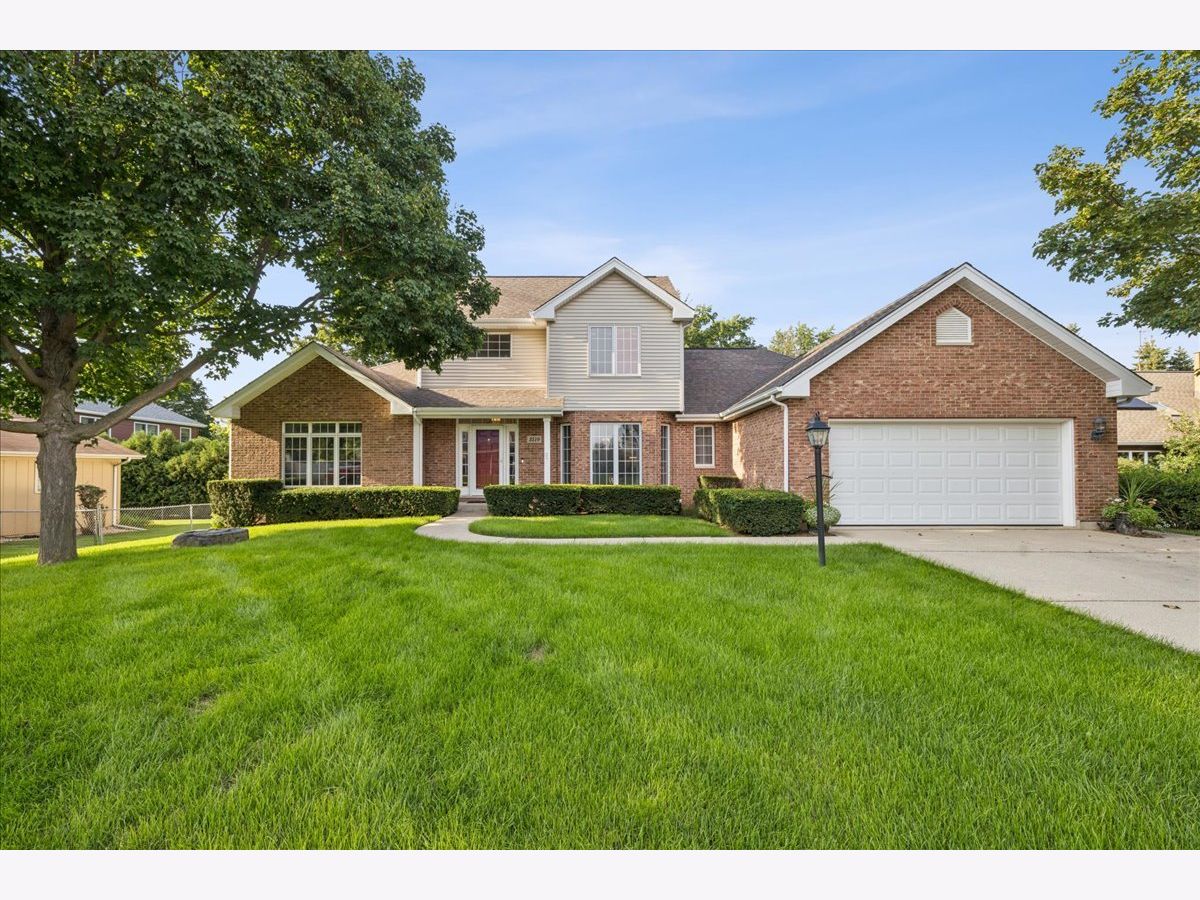  For Sale Mchenry Illinois, 3510 Shepherd Hill Lane