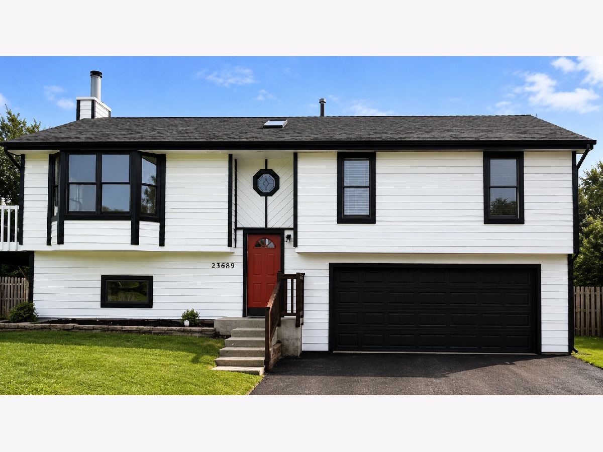  For Rent Lake Zurich Illinois, 23689 Midlothian