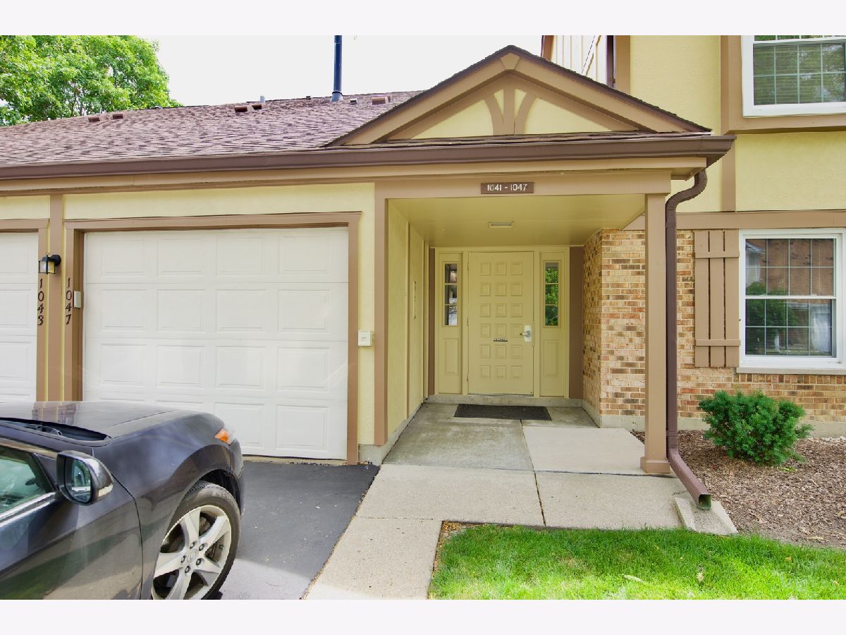 Condos & Townhomes For Rent Lexington In The Park Buffalo Grove Illinois, 1047 Auburn