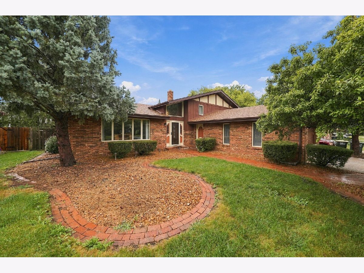  For Sale Lansing Illinois, 17958 State Line Avenue