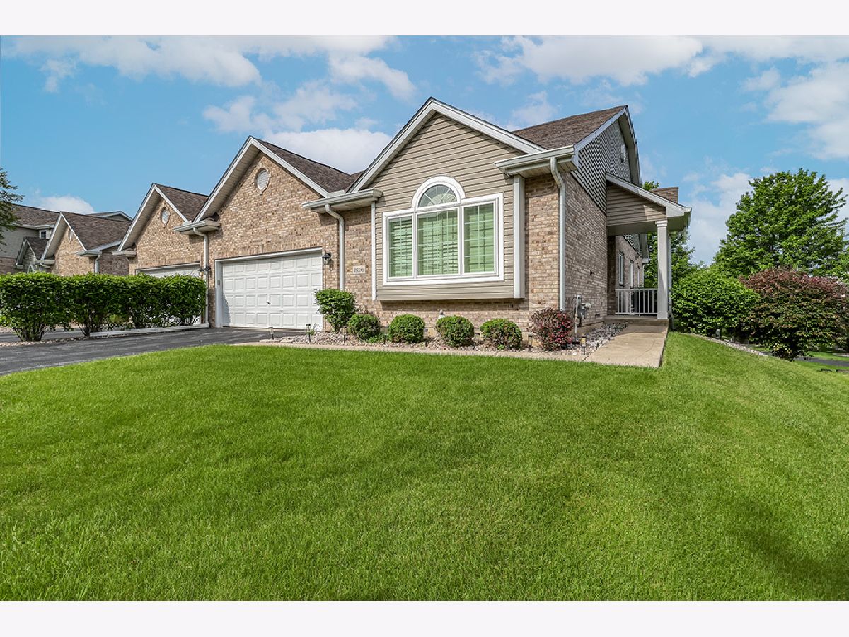  For Sale Orland Park Illinois, 18106 Waterside Circle