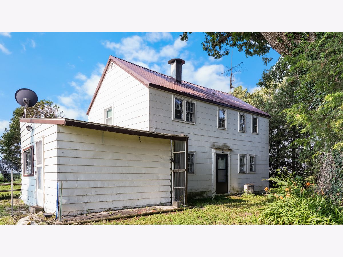  For Sale Gifford Illinois, 2301 County Road 3300 N Road