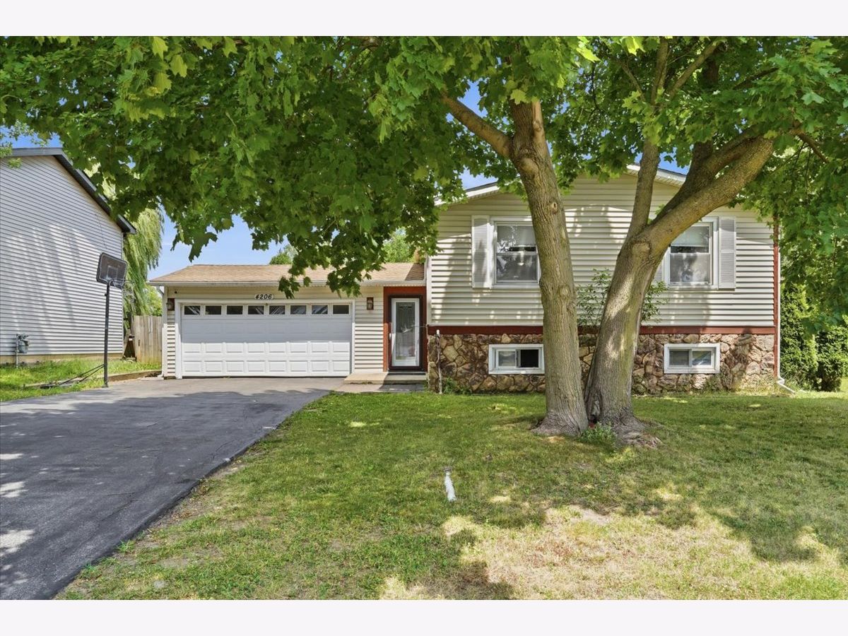  For Sale Zion Illinois, 4206 Gregory Drive