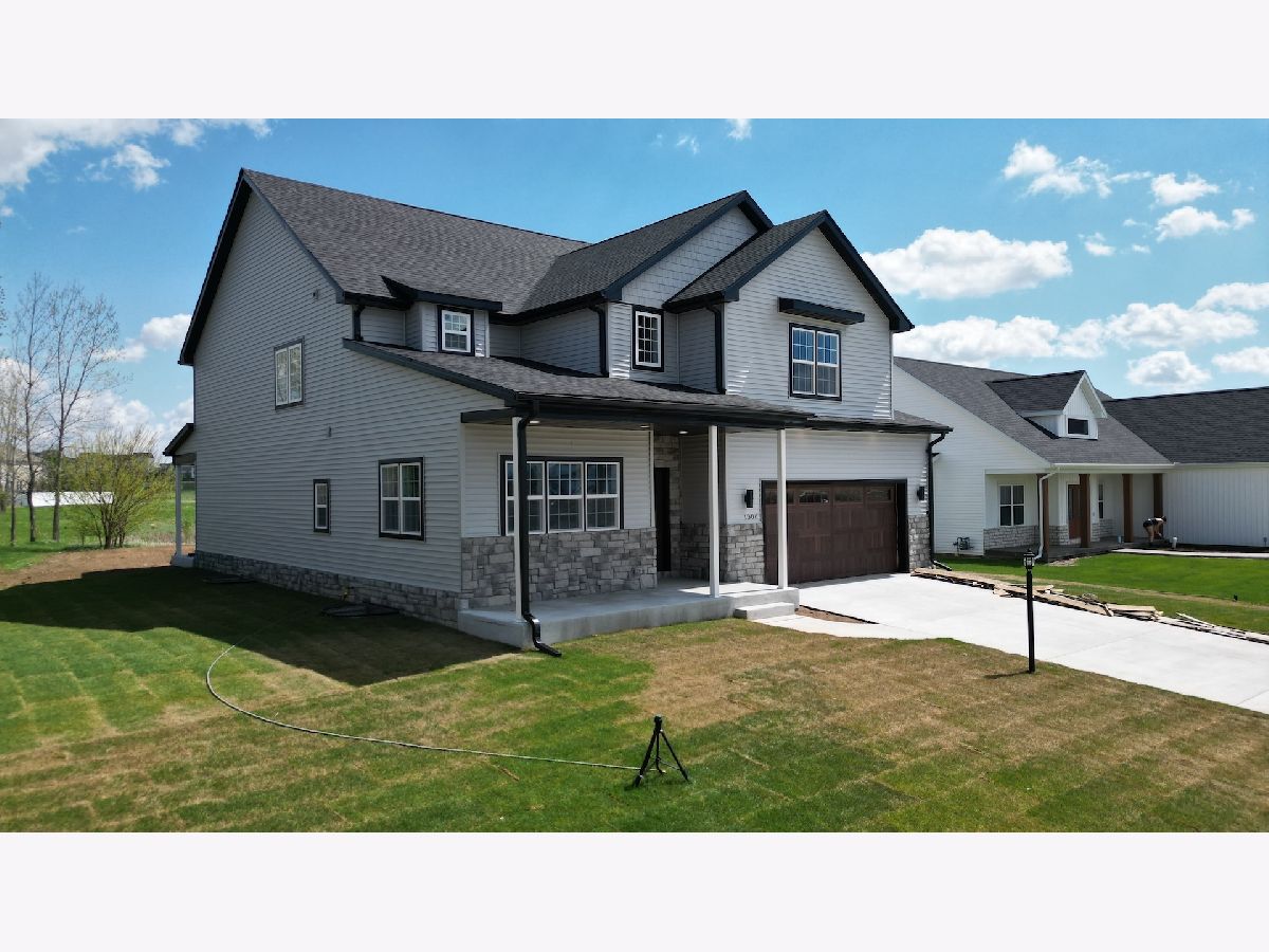  For Rent Mahomet Illinois, 1306 Roberto