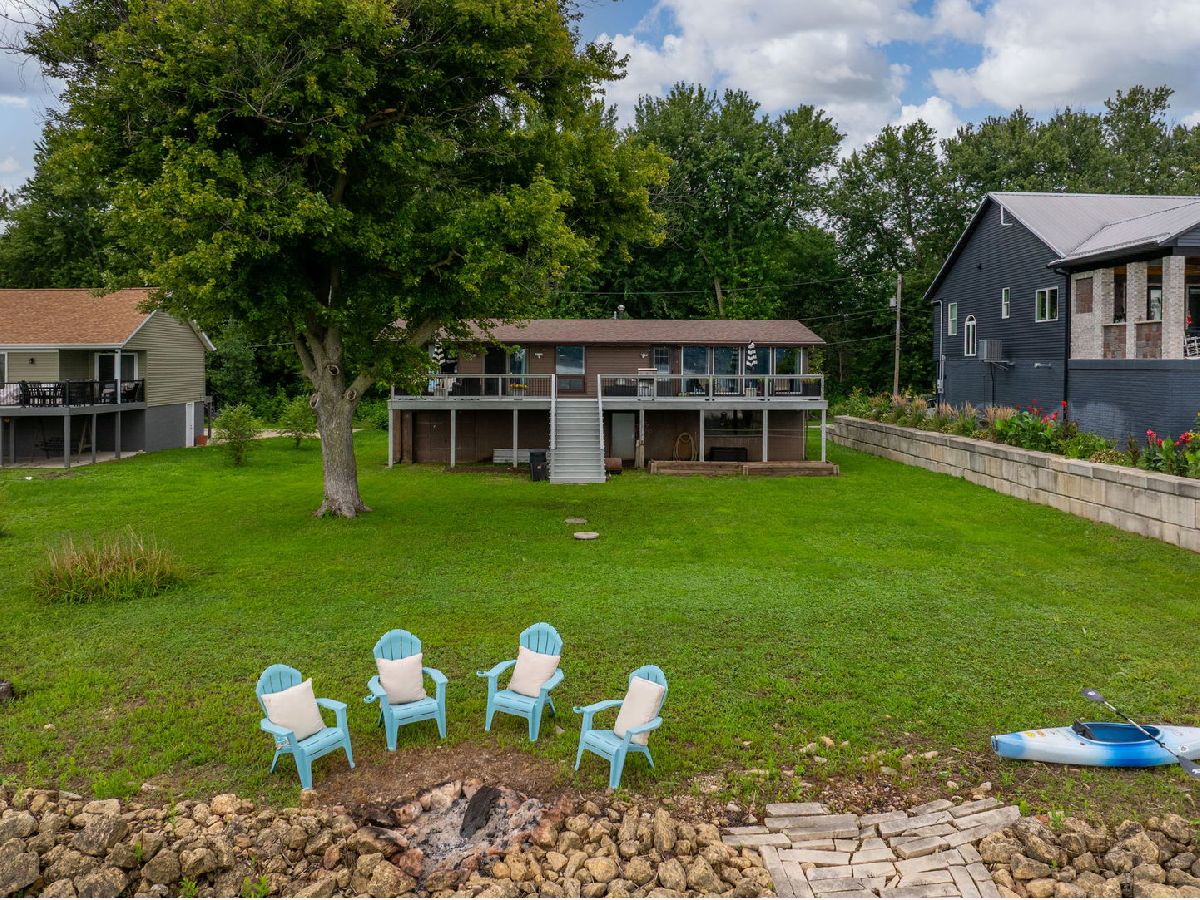  For Sale Pleasant Valley Iowa, 24701 178th Street