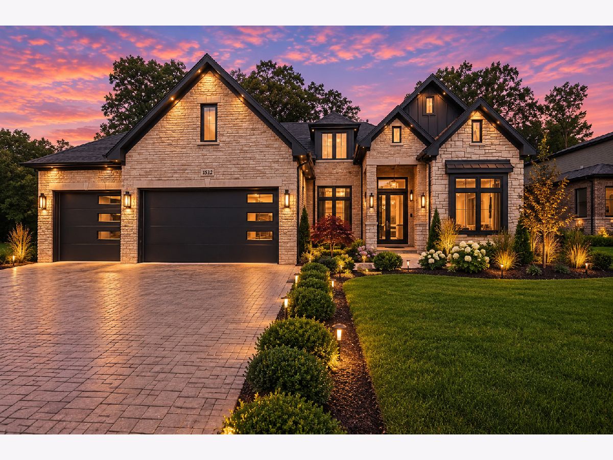 Homes For Sale Oak Bluff Estates Lemont Illinois, 1532 Linden Circle