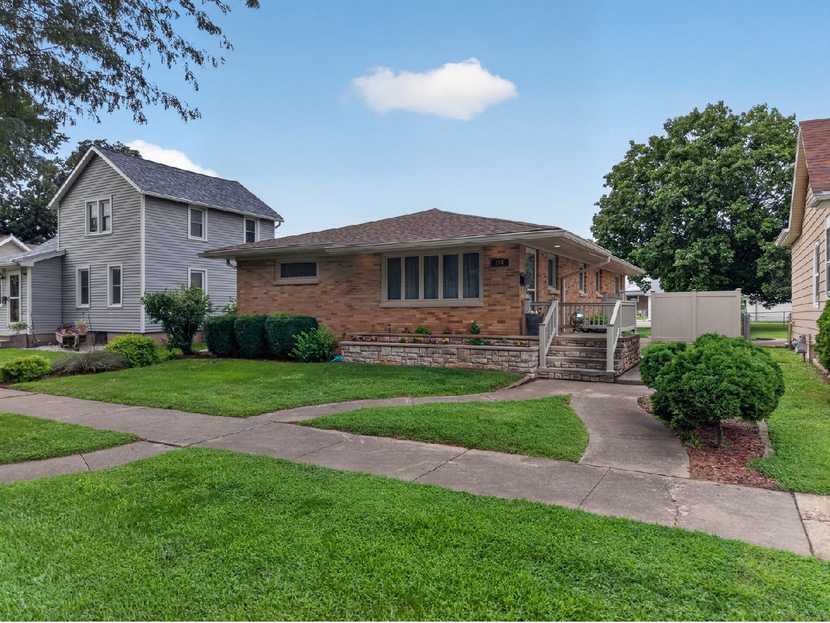  Sold Streator Illinois, 206 Larue