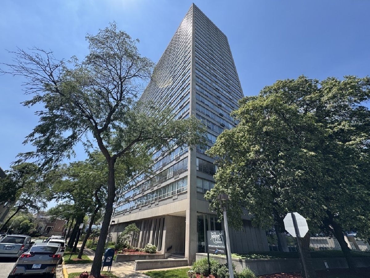  For Sale Chicago Illinois, 4800 Chicago Beach Drive