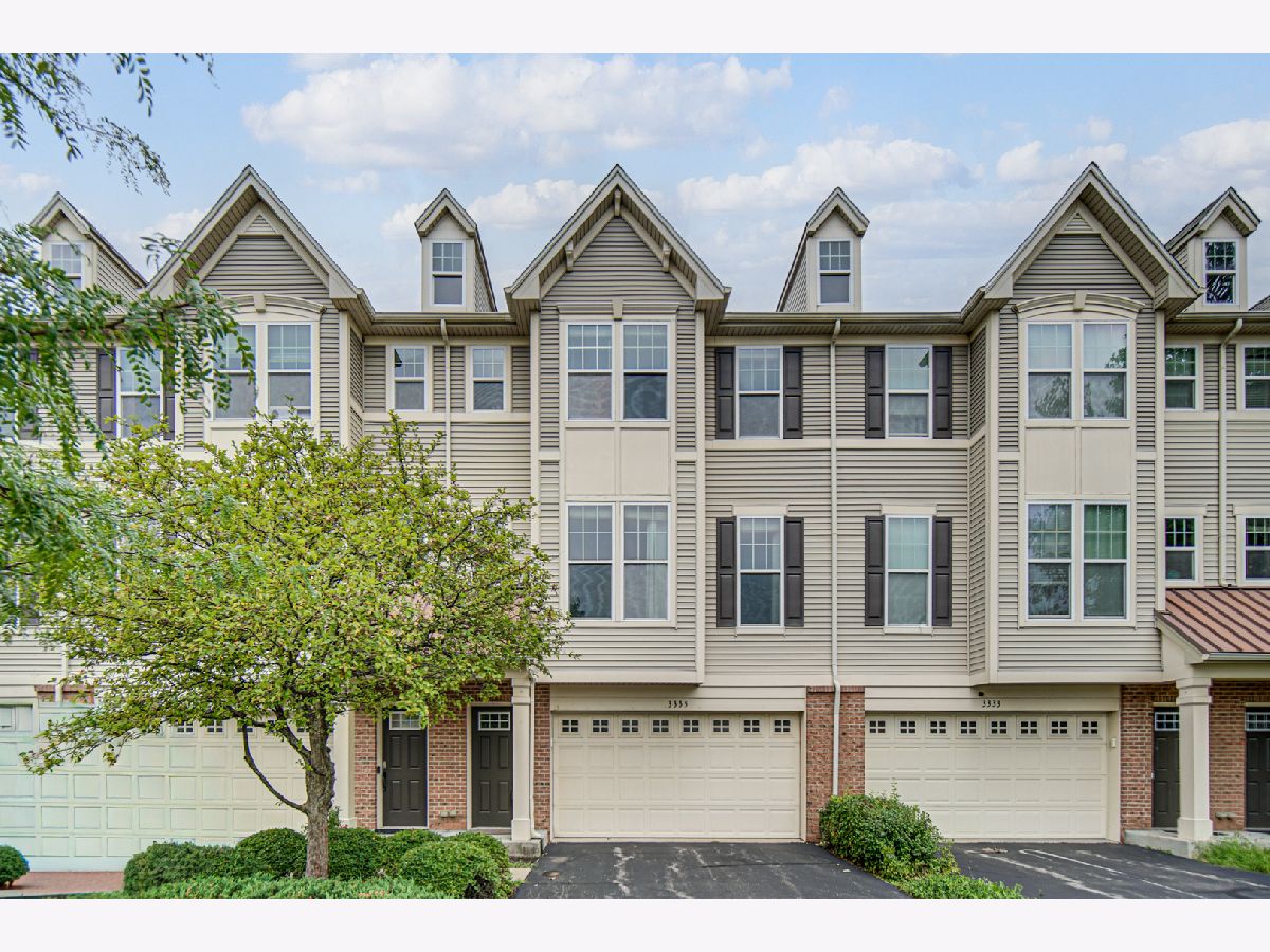 Townhomes For Rent Yorkshire Square Aurora Illinois, 3335 Kentshire